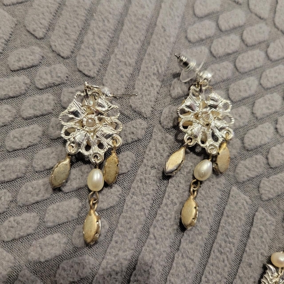 Fresh water pearl Hair vine and earrings set, wedding accessories - Picture 2 of 4